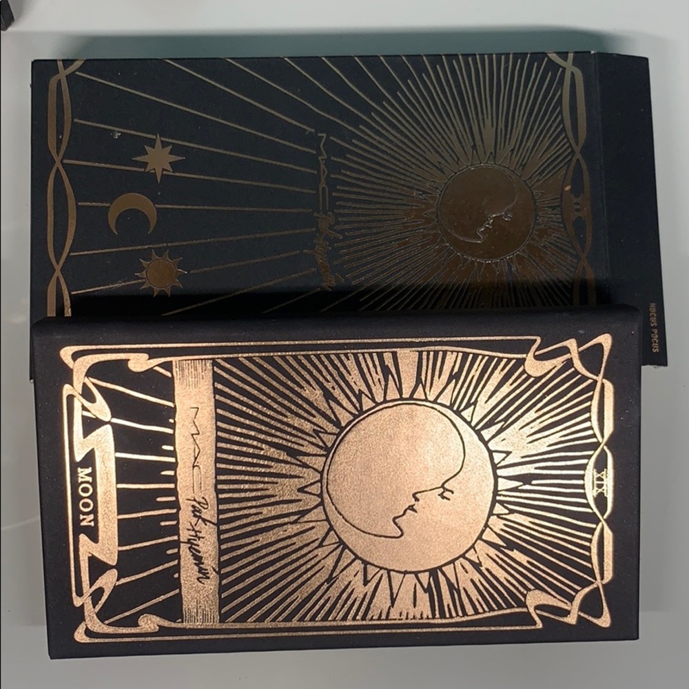 Mac cosmetic eyeshadow palette